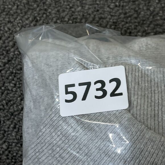 Vintage Champion Reverse Weave Sweatshirt Mens Size Small Gray Spellout Logo - Picture 8 of 8